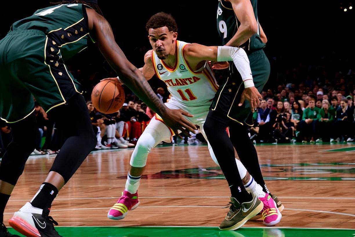 包含塔图姆赛事官方发布逆转新规，老鹰争议不断！的词条